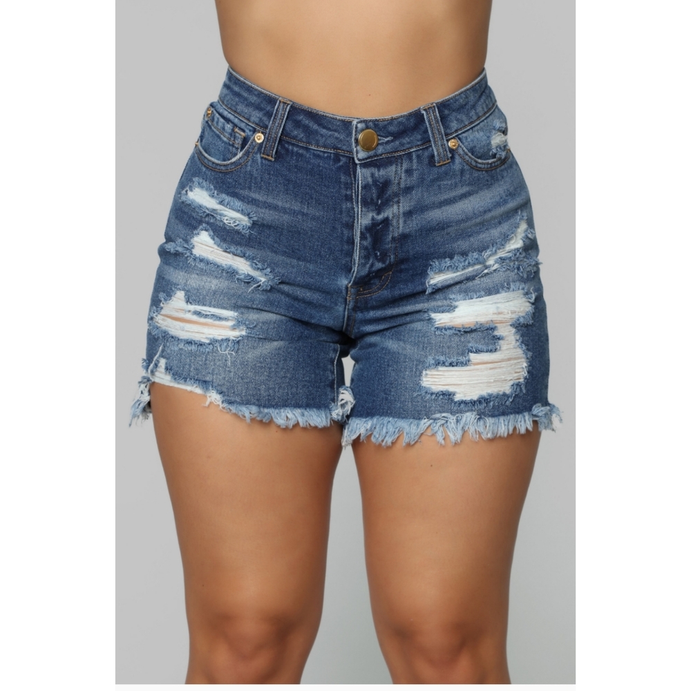 Fashion nova Bermuda shorts